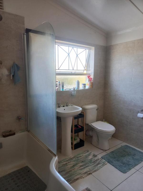 6 Bedroom Property for Sale in Bergsig Eastern Cape